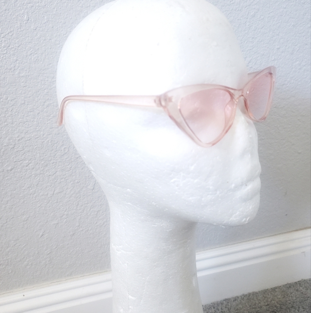 💚5/$25 CLEAR PINK RETRO CAT EYE SUNGLASSES UV Protection - Picture 2 of 4